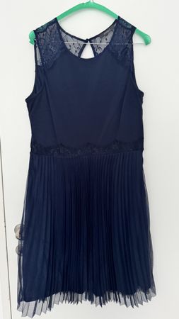 Esprit Kleid, Gr. L, dunkelblau, mit Spitze!