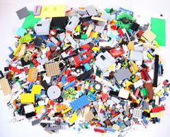1.5 kg. Legoteile mit Minifiguren