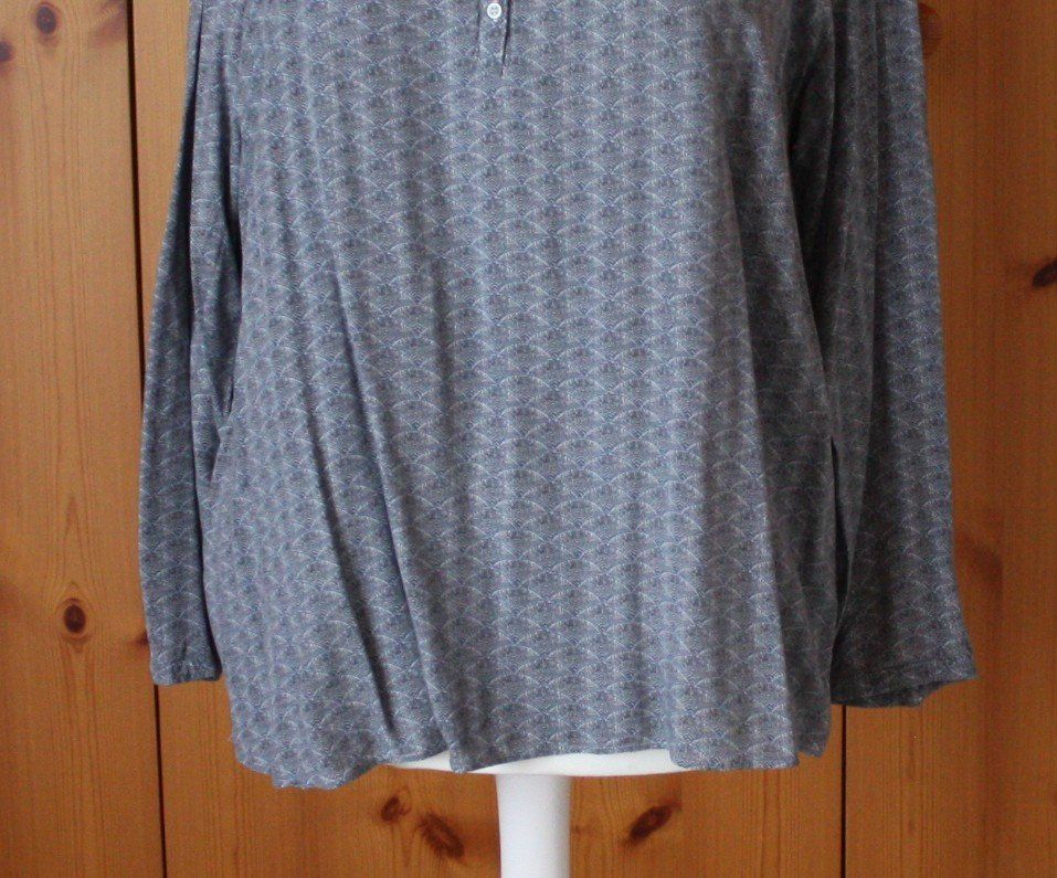 Camicette: Bluse Langarm hellbau Gr. XL – Usato da Flüelen venduto da Diversicum-Curvy 2