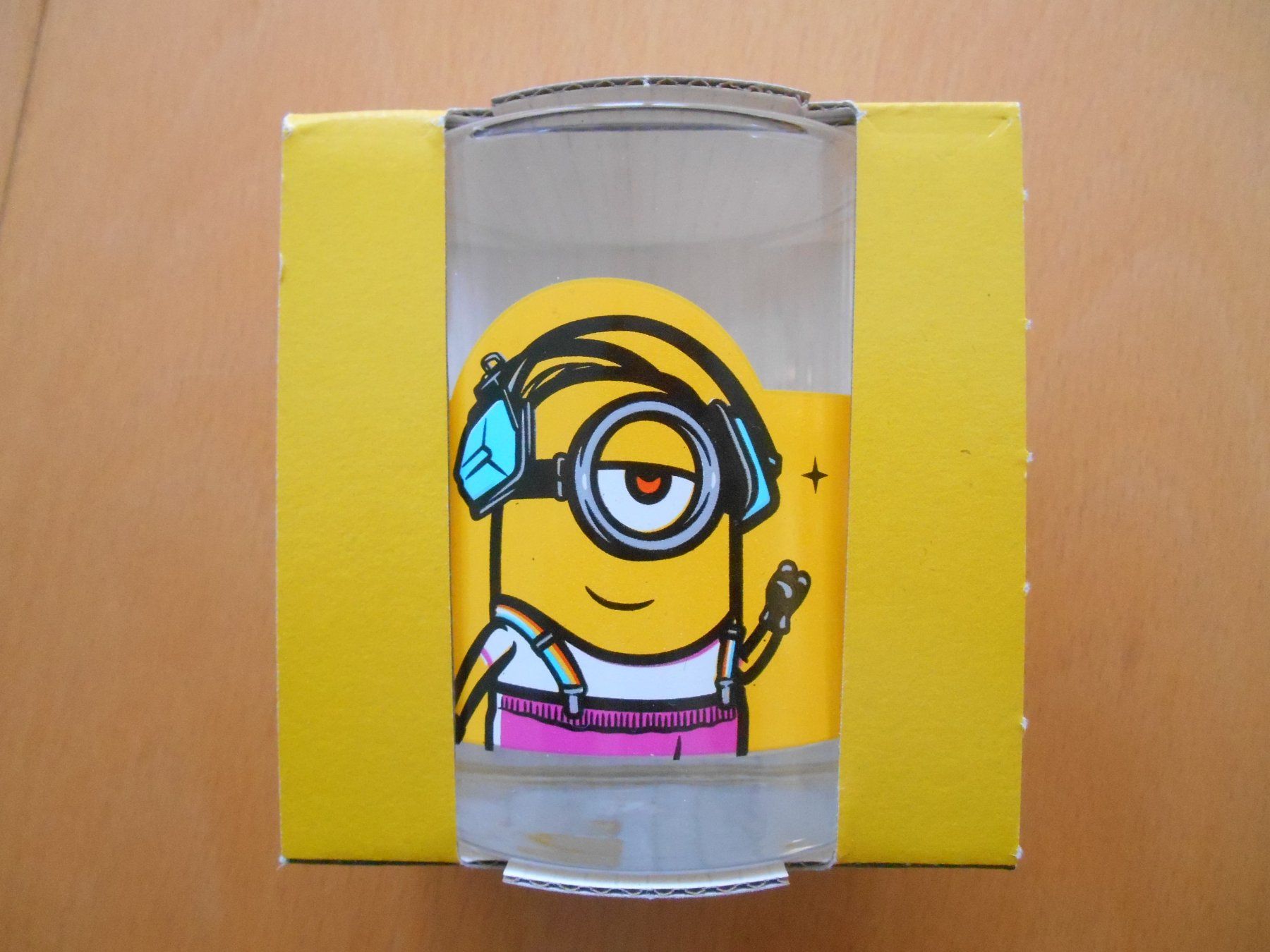 Mc Donald's Bicchieri: Glas 'Minions' – Nuovo e nell'imballaggio originale da Nussbaumen AG venduto da Sumopi