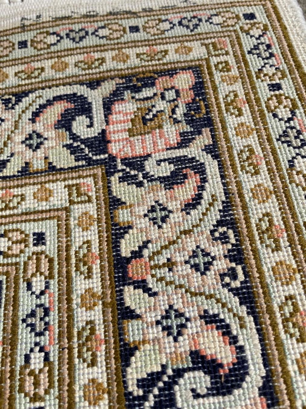 Tapis: Orientteppich Grösse 128cm x 77cm – D'occasion à Niederhelfenschwil par Chleeblatt1938 2