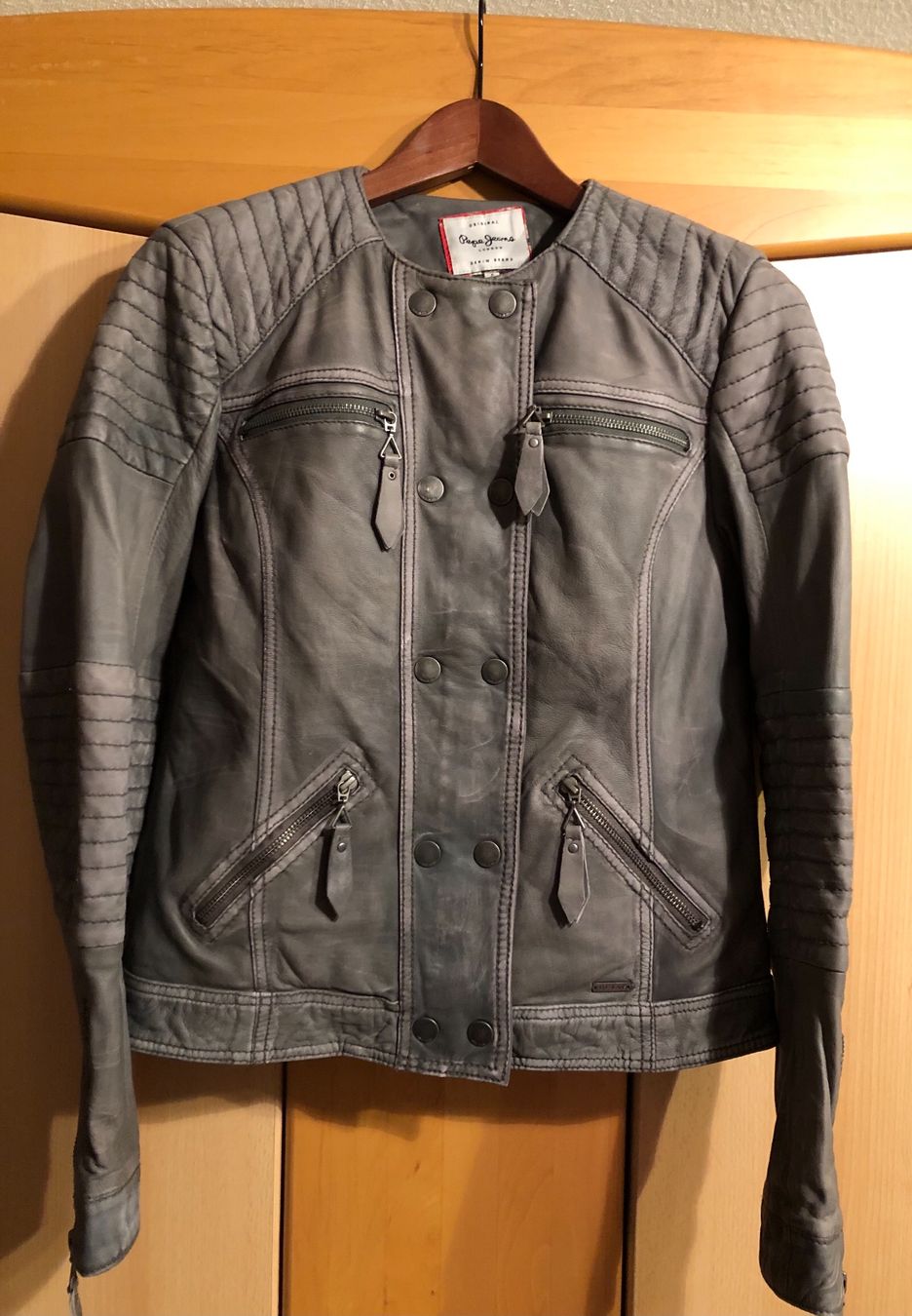 Pepe Jeans Giacche: Lederjacke grau, Gr. S – Usato da Kriessern venduto da c_n1