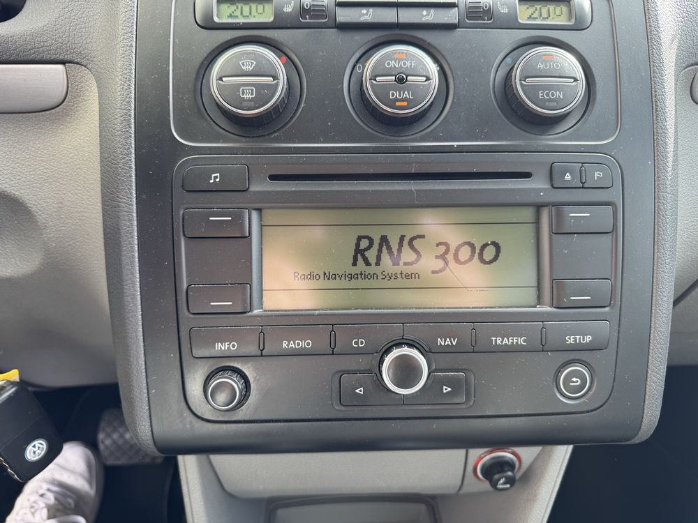 Autoradio VW RNS 300 GPS (Gebraucht) in Biel/Bienne für CHF 40 – mit ...