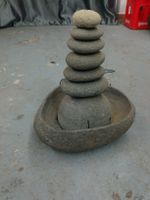 Stein Brunnen deko zuhause defekt Garten, einzigartig