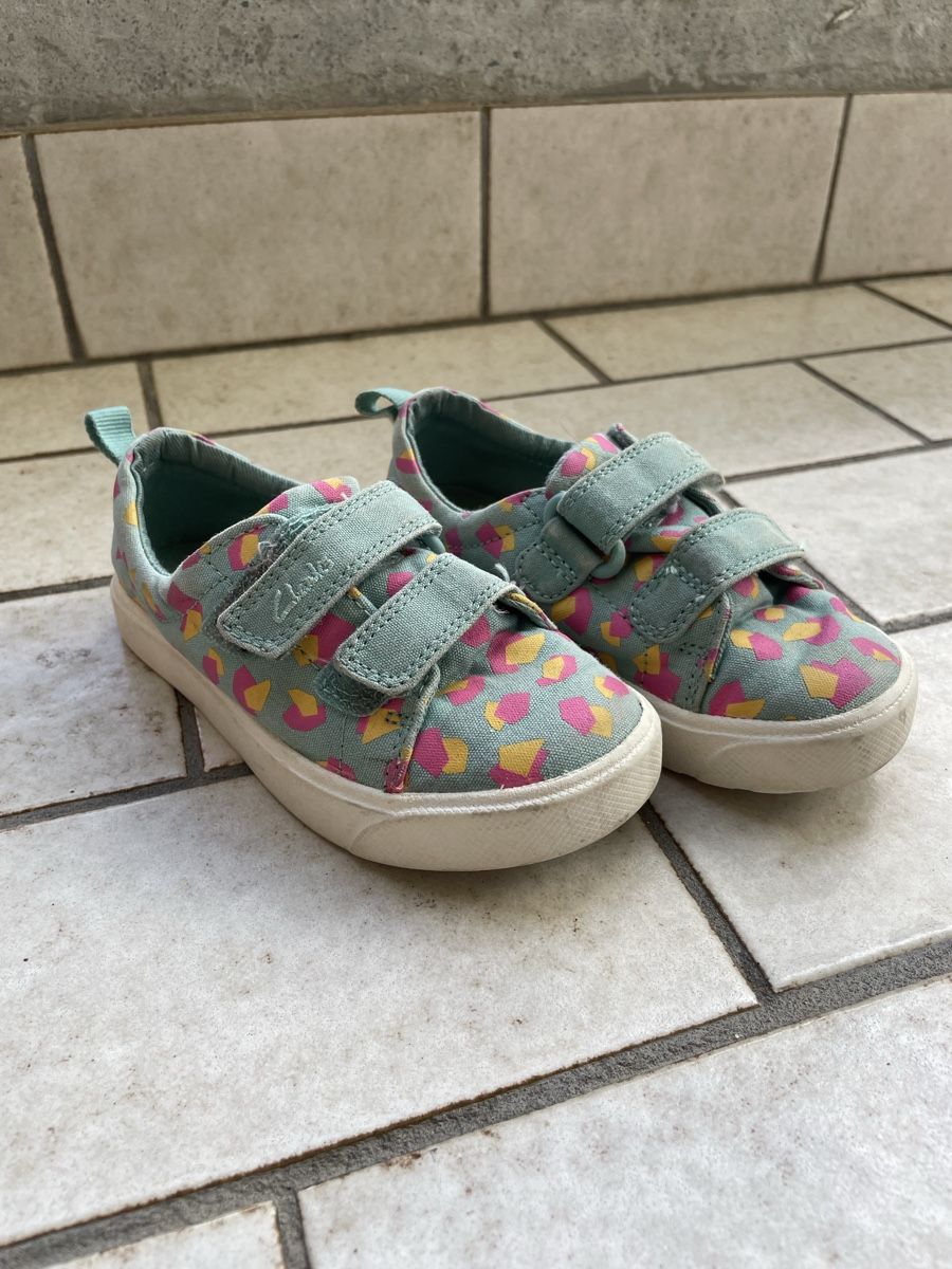 Clarks Scarpe per ragazzi: Clarks Kinderschuhe bunt gemustert – Usato da Zermatt venduto da mar_f9v6
