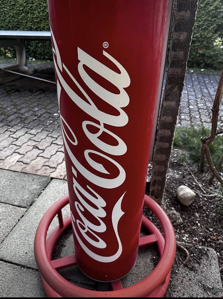 Tables: Retro Stehtisch Coca Cola /  Rot / Metall  – D'occasion à Hünibach par s.leptir 1