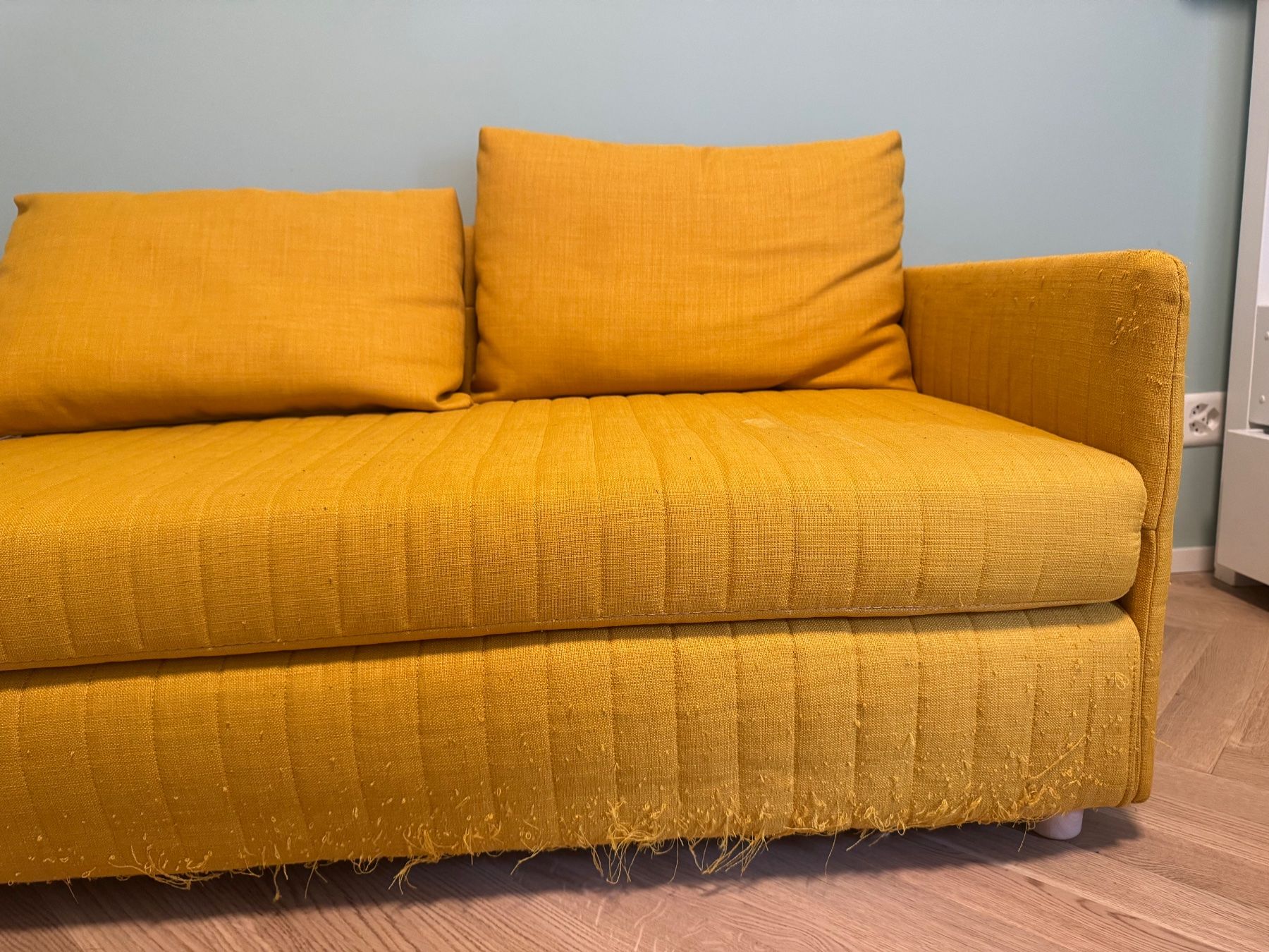 Ikea Divani: Canapé lit Jaune IKEA – Difettoso da Geneve venduto da pupykina 3