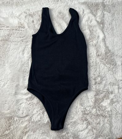 Ripp-Top Body Schwarz Gr. M (36-38) - Perfekt für den Sommer