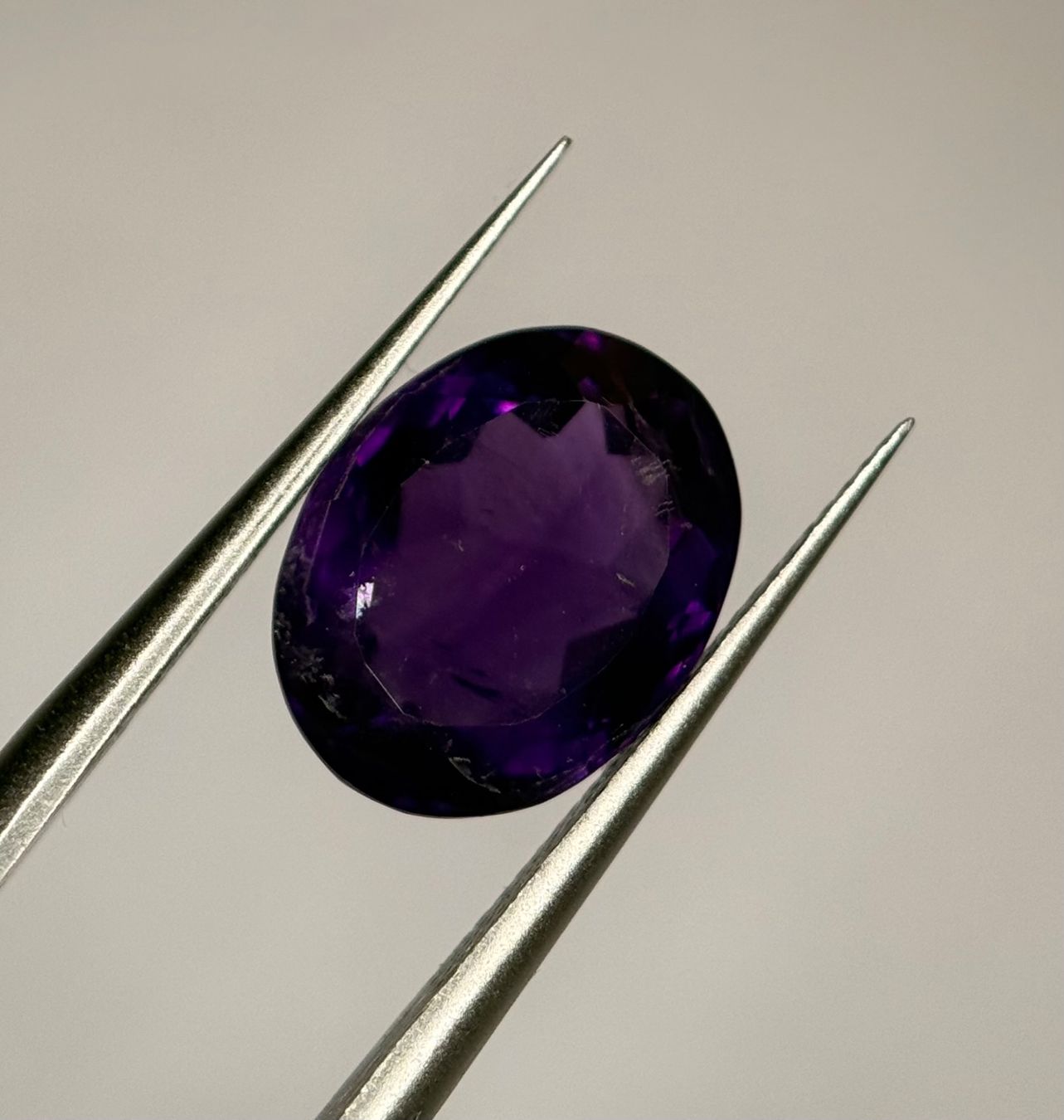Pietre preziose: Ab 1 Fr. - 4.47 ct natürlicher Amethyst – Nuovo (secondo la descrizione) da Mauren venduto da LieGems