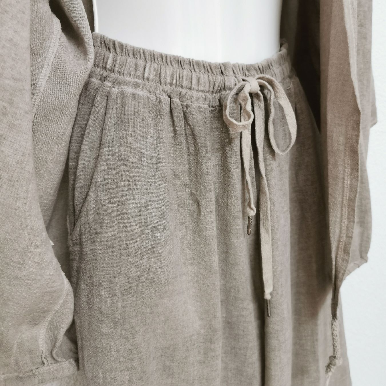 Costumi: Damen Casual Kostüm Gr. M – Nuovo (secondo la descrizione) da Zürich venduto da mar_mv5c 5