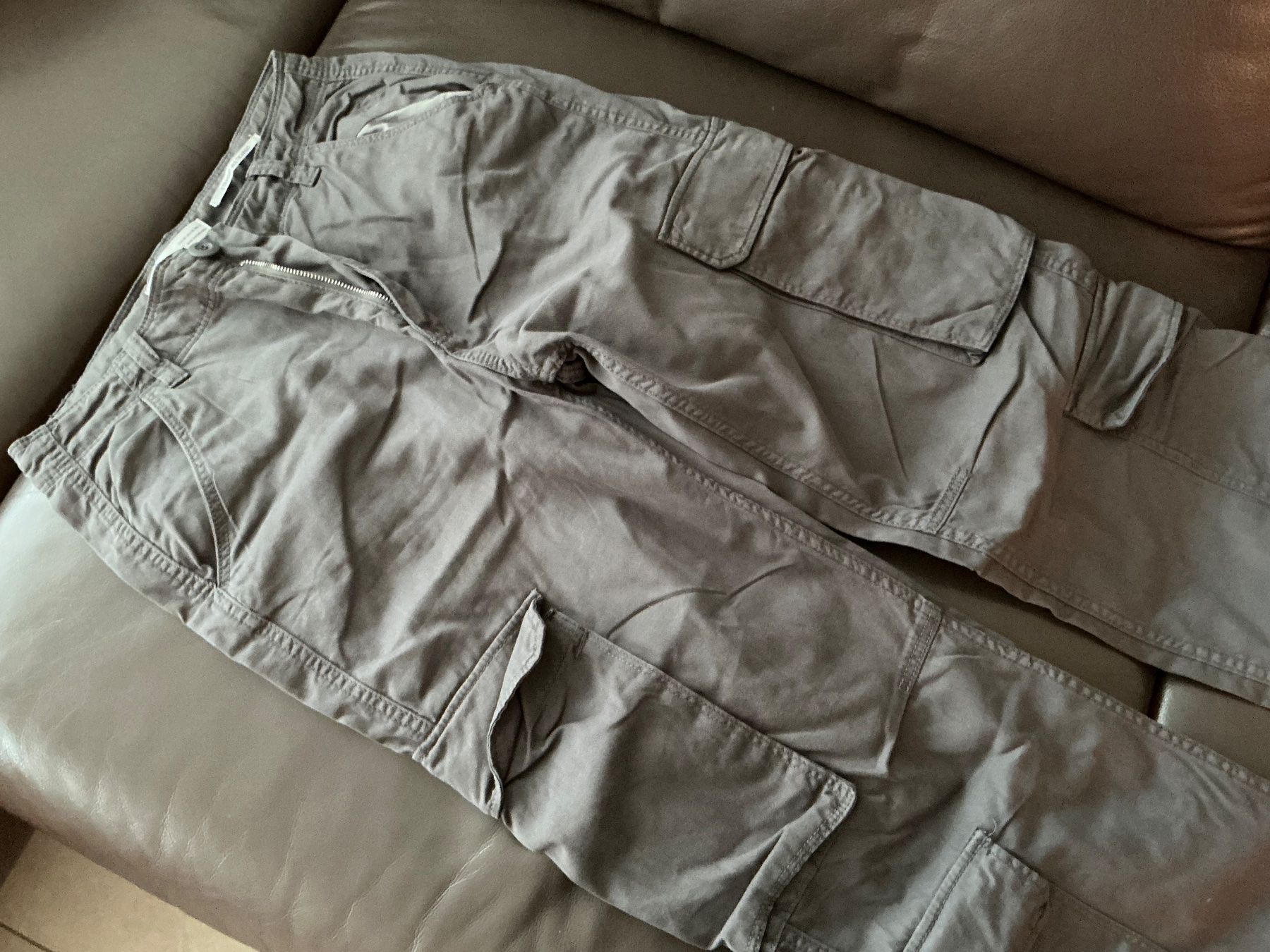 Bershka Pantaloni: Tolle Cargo Hose Betshka Gr.38 – Usato da Würenlos venduto da Chicca2004 3