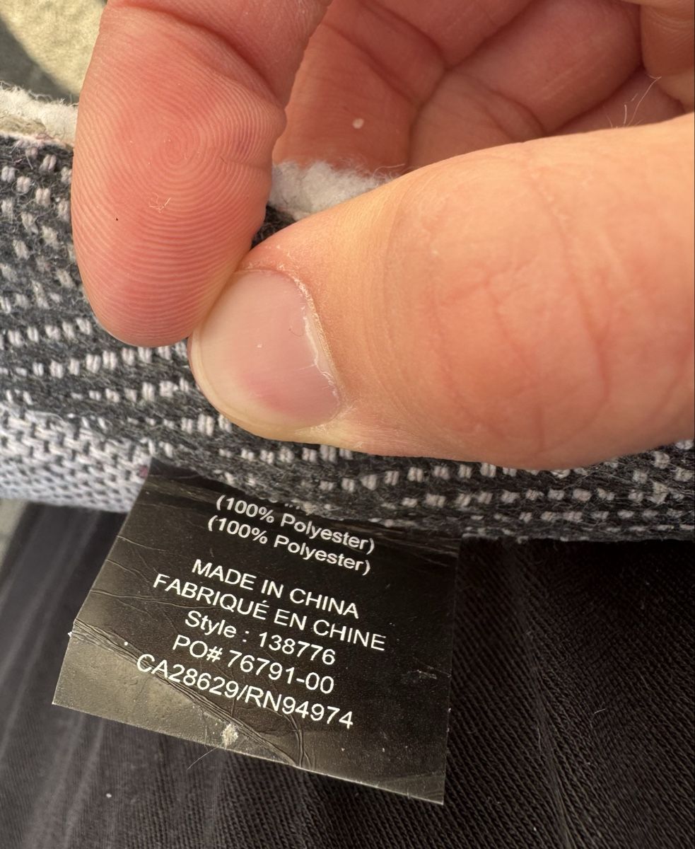 Teppiche: Originaler Stussy 8 Ball Teppich – Gebraucht aus Berneck von Lifederer 4