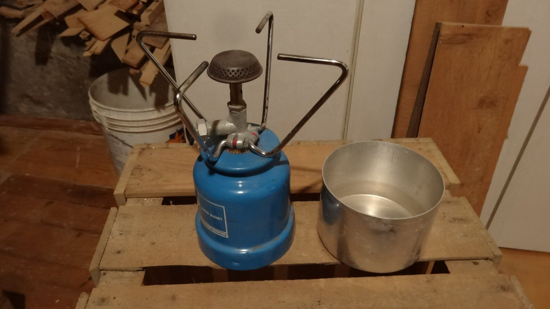 Elettrodomestici da cucina: Campingkocher mit Gaskartusche gebraucht – Usato da Anwil venduto da han_6ws8