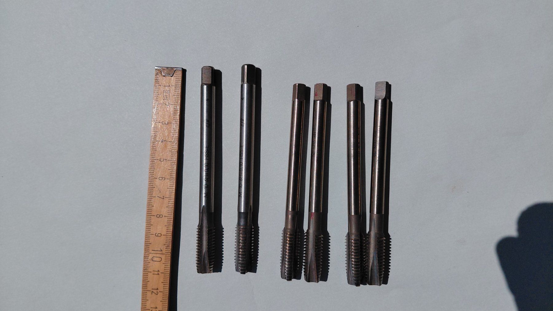 Tous les outils: 6x Gewindeschneider M10 – Neuf (Voir description) à Gelterkinden par martinom