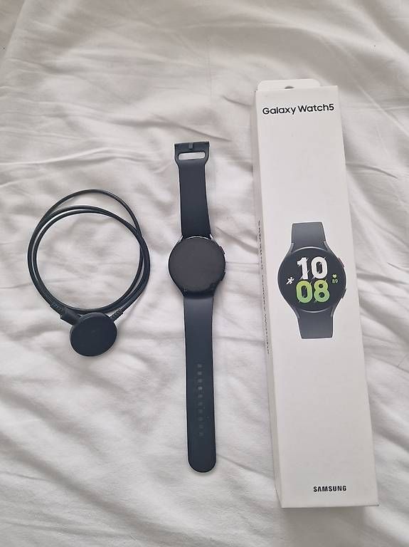 Smartwatch: Galaxy watch 5 – Gebraucht aus Dübendorf von zoltan.kelemen