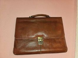 A Vendre Mallette en cuir veritable