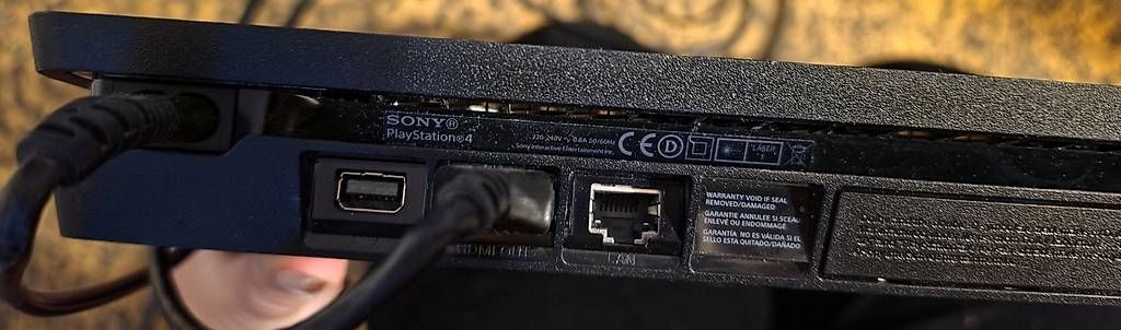 Console: SONY PS4 Konsole INKL.controller – Usato da Staufen venduto da mar_wf6r 2