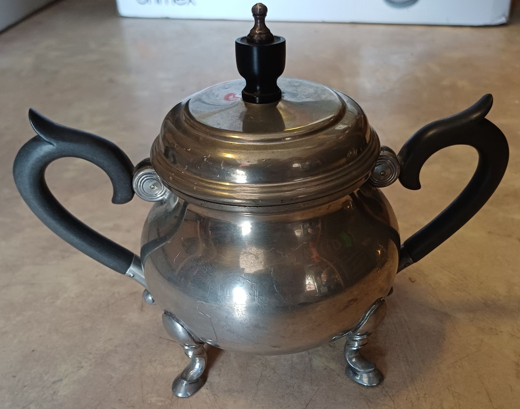 Zuccheriere: Cornish Pewter Sheffield Zuckerdose und Rahmkrug – Usato da Merenschwand venduto da Brockinell 1