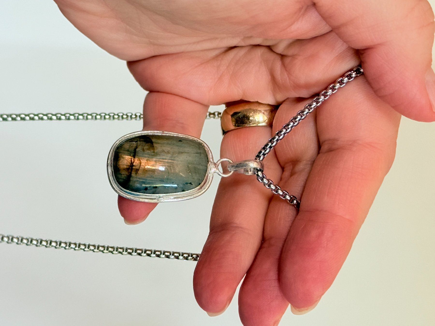 Catenine: Pendentif Labradorite , fait main, idée ... – Nuovo e nell'imballaggio originale da Genève venduto da AWWA 2
