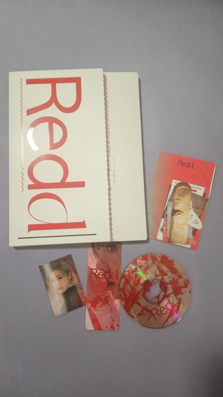 CD: Wheein Redd Album KPOP Mamamoo – Usato da Marly venduto da carolina.alegre