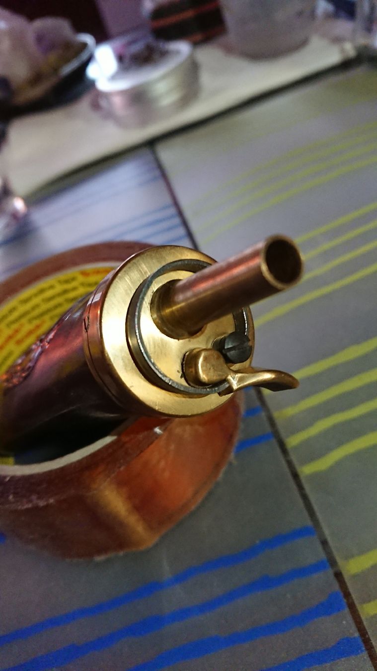 Bottiglie: ANTIKE SCHIESS PULVER FLASCHE – Usato da Biel/Bienne venduto da dasi3 1