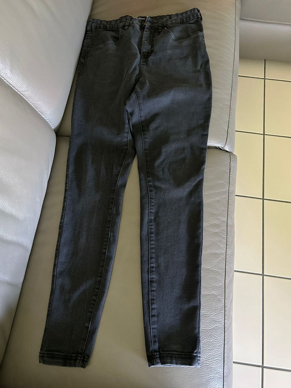 Pantaloni: Pantaloni neri Zizzi tg.44 – Usato da Melano venduto da H-Sara