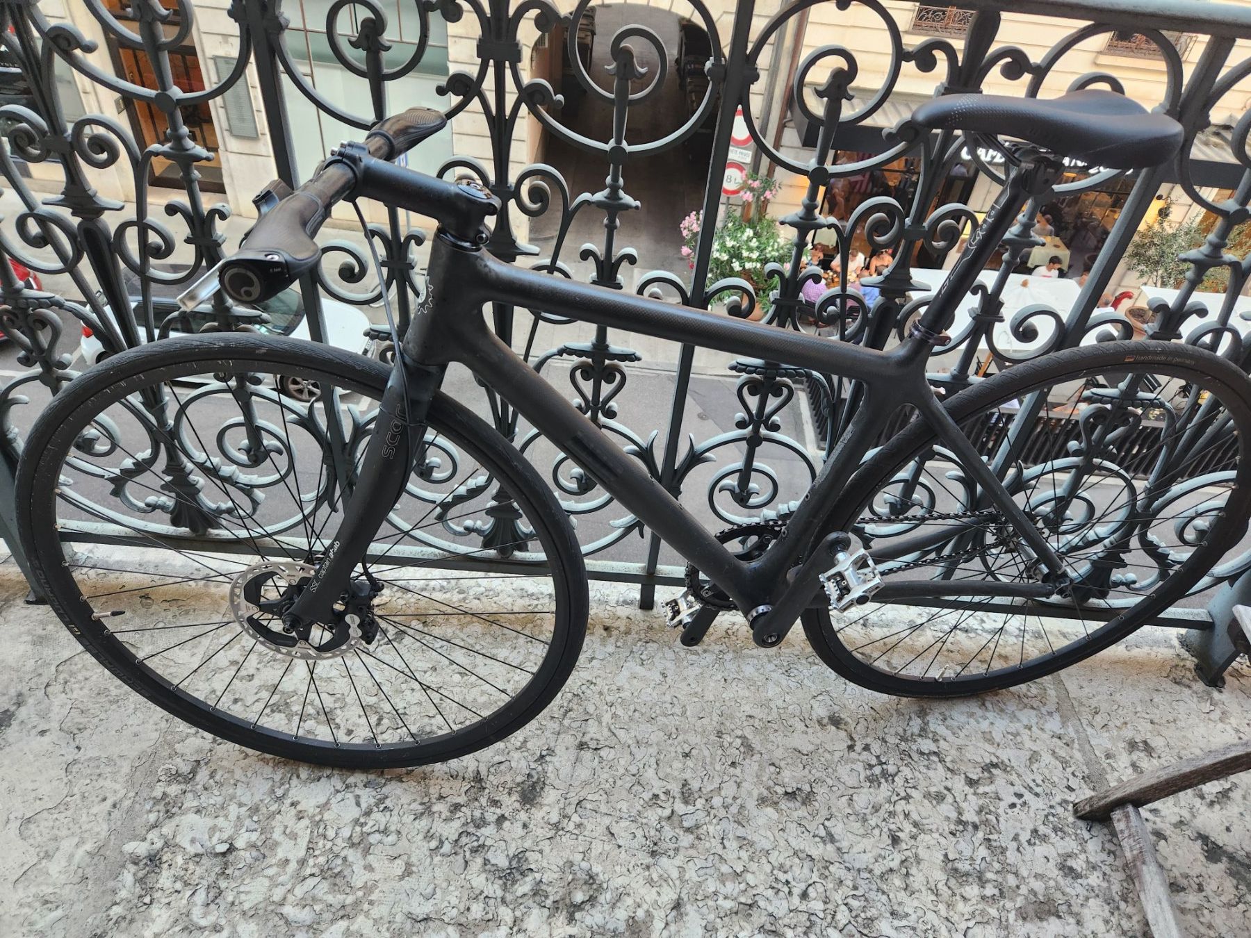Vélos: Vélo full Carbon - État impeccable! – D'occasion à Genève par far_5sdy