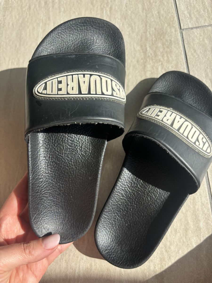 Dsquared2 Scarpe per ragazzi: Dsquared2 Badeschuhe, Gr. 35 – Usato da Augst BL venduto da fine-art 2