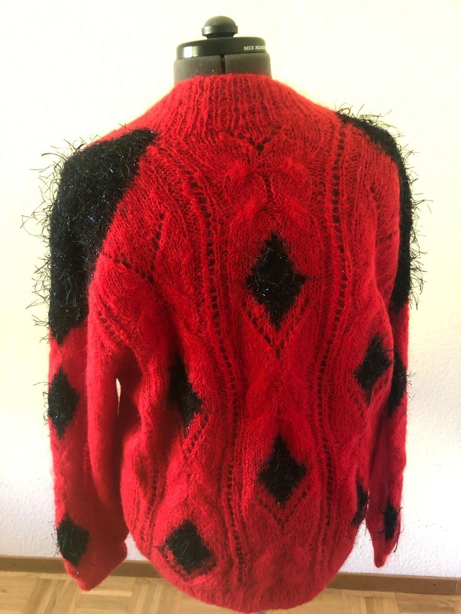 Maglioni & Felpe: Red and Black Diamond Pattern Sweater, Size Medium – Nuovo (secondo la descrizione) da Versoix venduto da pen_6hgs 2