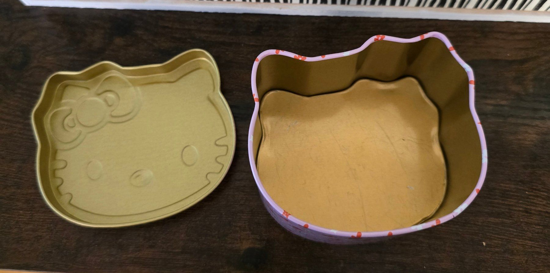Coffres: Hello Kitty Blechdose – Neuf avec emballage d'origine à Zürich par amysmith 2