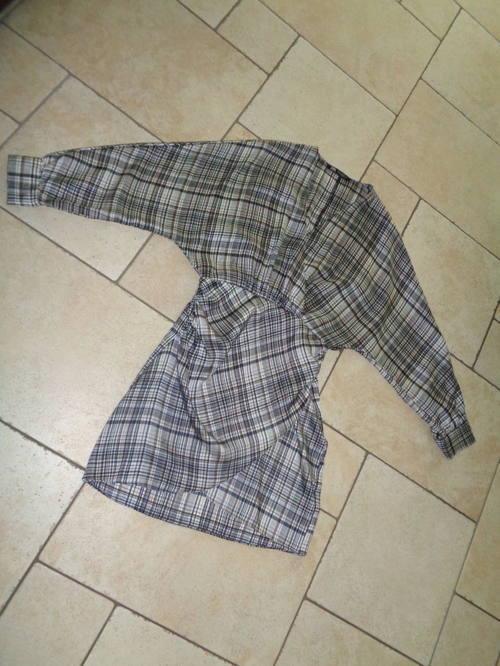 Zara Kleider: Kleid  Zara  Grösse XS – Gebraucht aus Kreuzlingen von Robi-2003