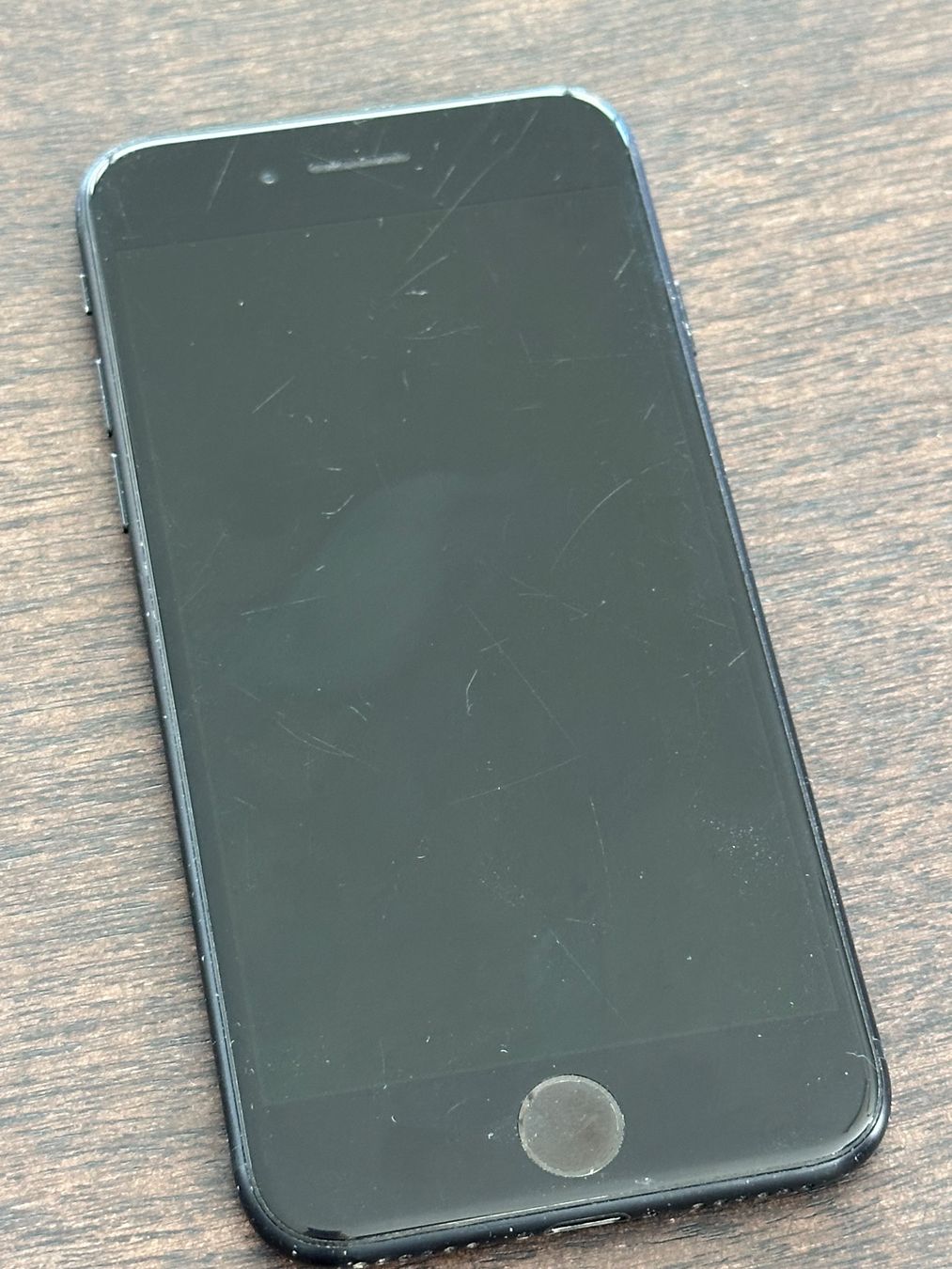 Apple Telefoni cellulari / Smartphones: iPhone SE black 128 GB – Usato da Dietlikon venduto da LASSIVA 3