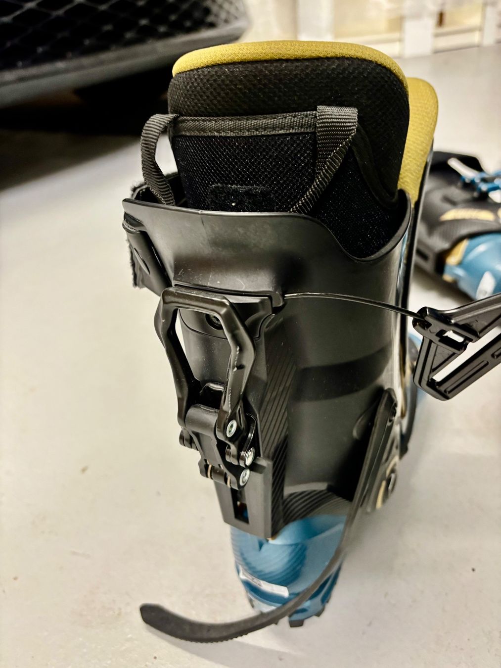Dynafit Scarpe da uomo: Chaussures de ski de randonnée  Dynafit NEUVES – Nuovo (secondo la descrizione) da Treyvaux venduto da jea_cxc5 3