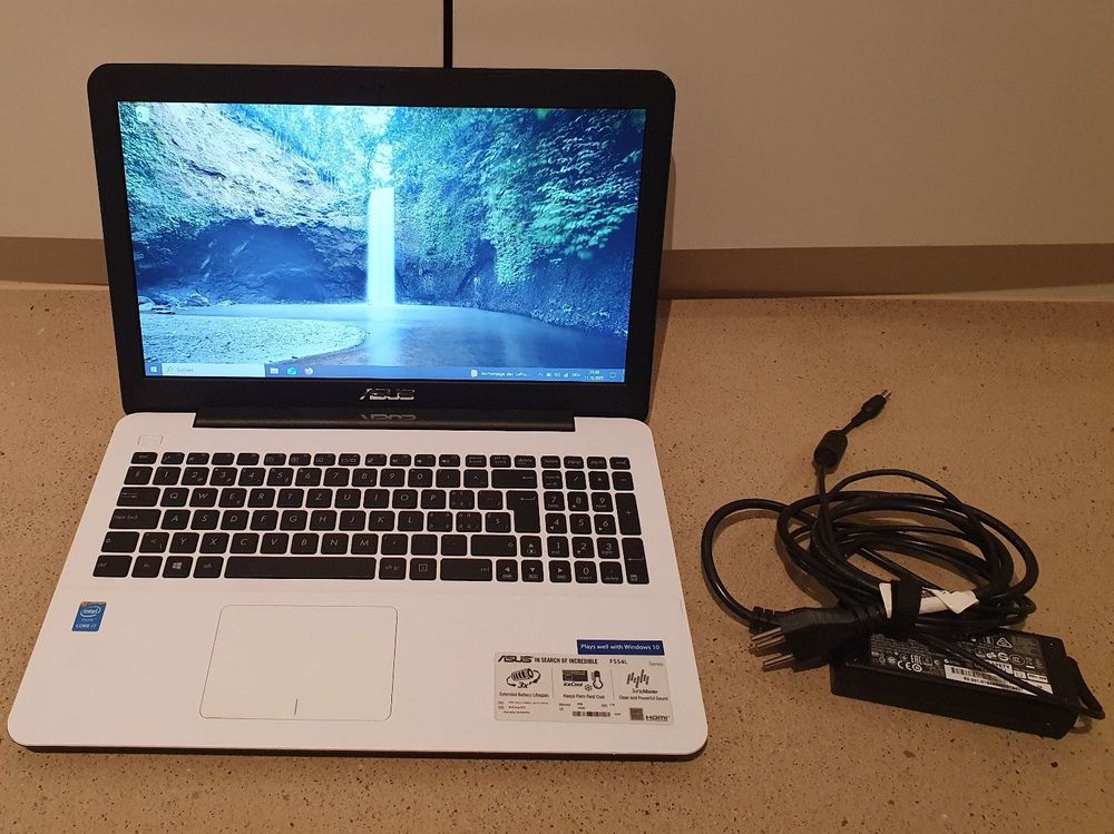 Asus F554L Laptop - Top Zustand - Ideal für den Winter (Gebraucht) in ...