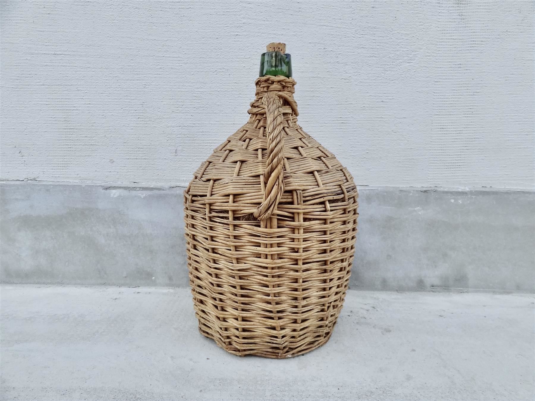 Flaschen: Korbflasche 7.6 Liter 1949 geeicht antik – Neu und originalverpackt aus Kerzers von Flaschenposten 3
