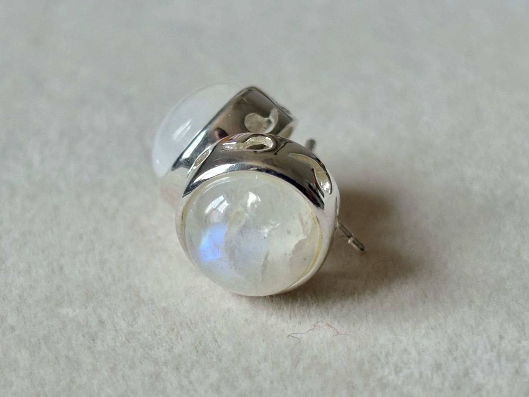 Ohrringe & -stecker: Mondstein Ohrstecker  , 11 mm, Silber 925, NEU – Neu (gemäss Beschreibung) aus Brugg AG von lau_9rvy 3