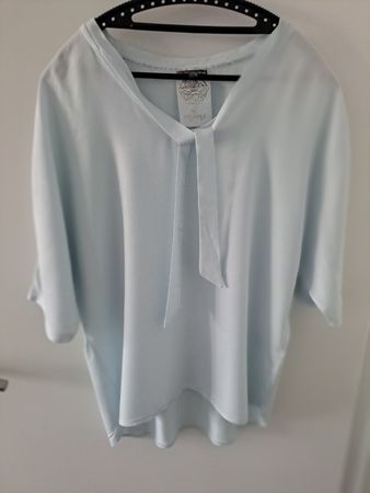 Damen Bluse hellblau Grösse 36