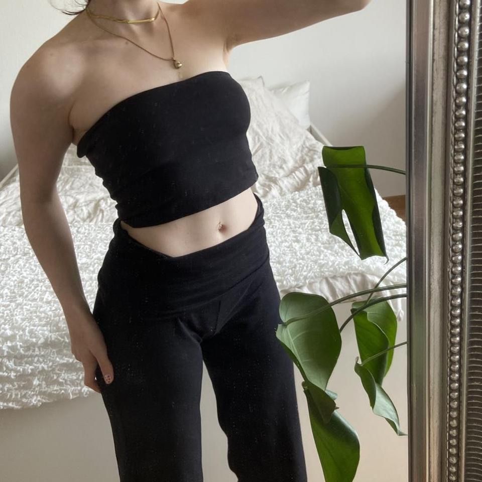 Weekday Tops: WEEKDAY black tube top size S – Gebraucht aus Spiegel b. Bern von pre1ovedthreads 1