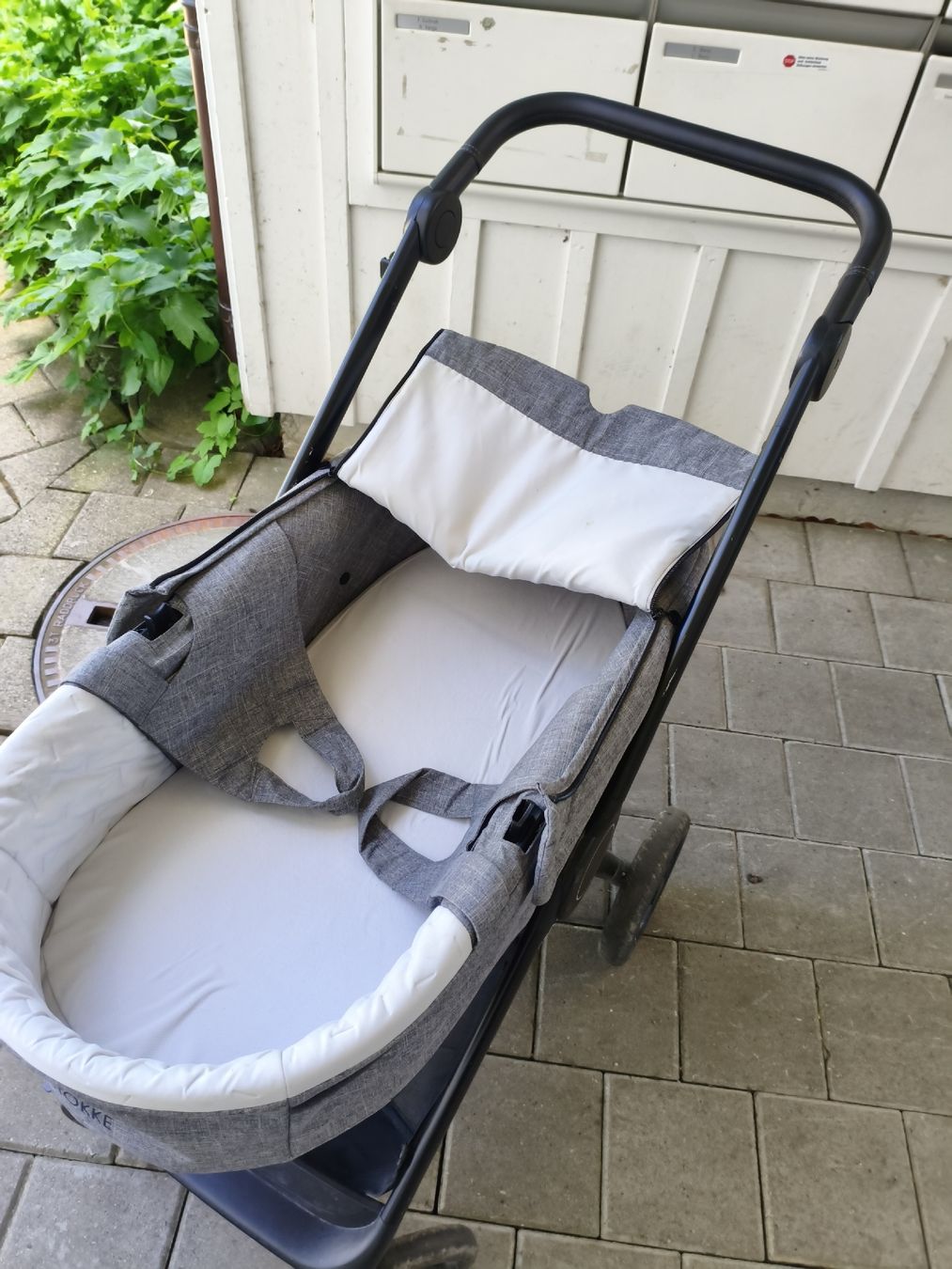 Stokke Carrozzine: Stokke Beat Kinderwagen inkl. Babyschale & Sitz – Usato da Volketswil venduto da Bane88 4