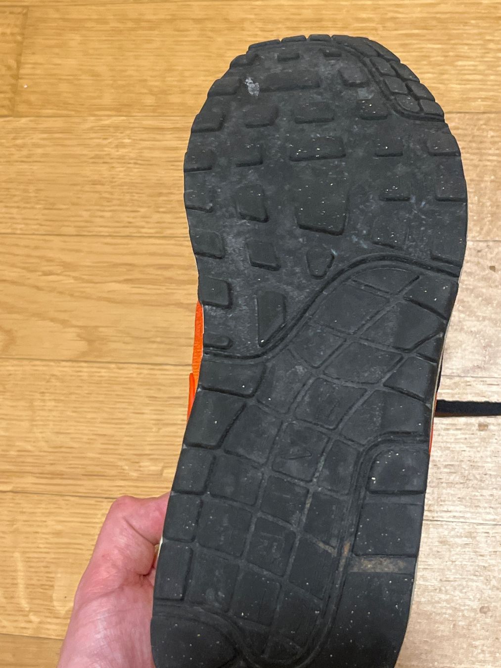Herrenschuhe: Nike Air Max Schuhe, Grösse 44 – Gebraucht aus Hinterkappelen von Kim1992 3