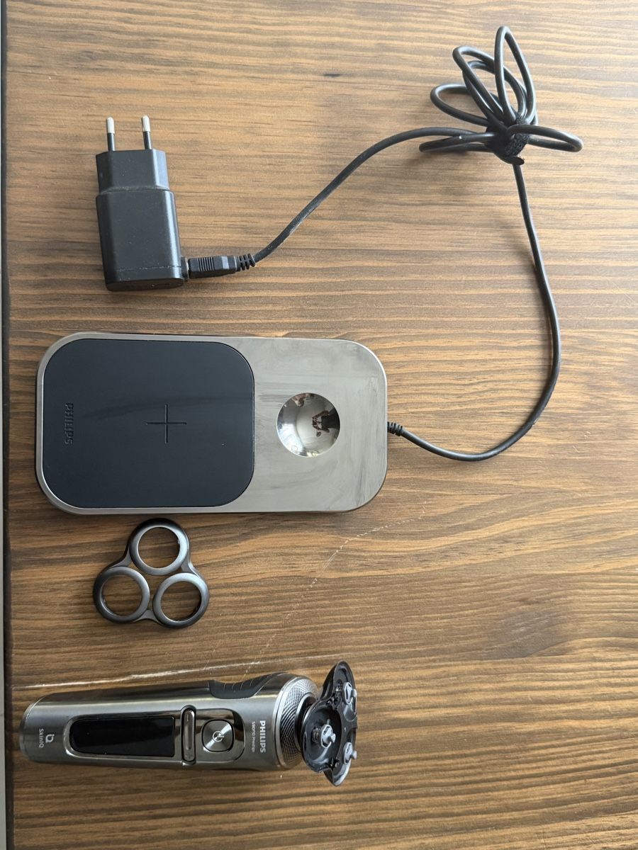 Philips Rasoi & Lamette da barba: Philips S9000  – Usato da Zürich venduto da arb_9qhc 1