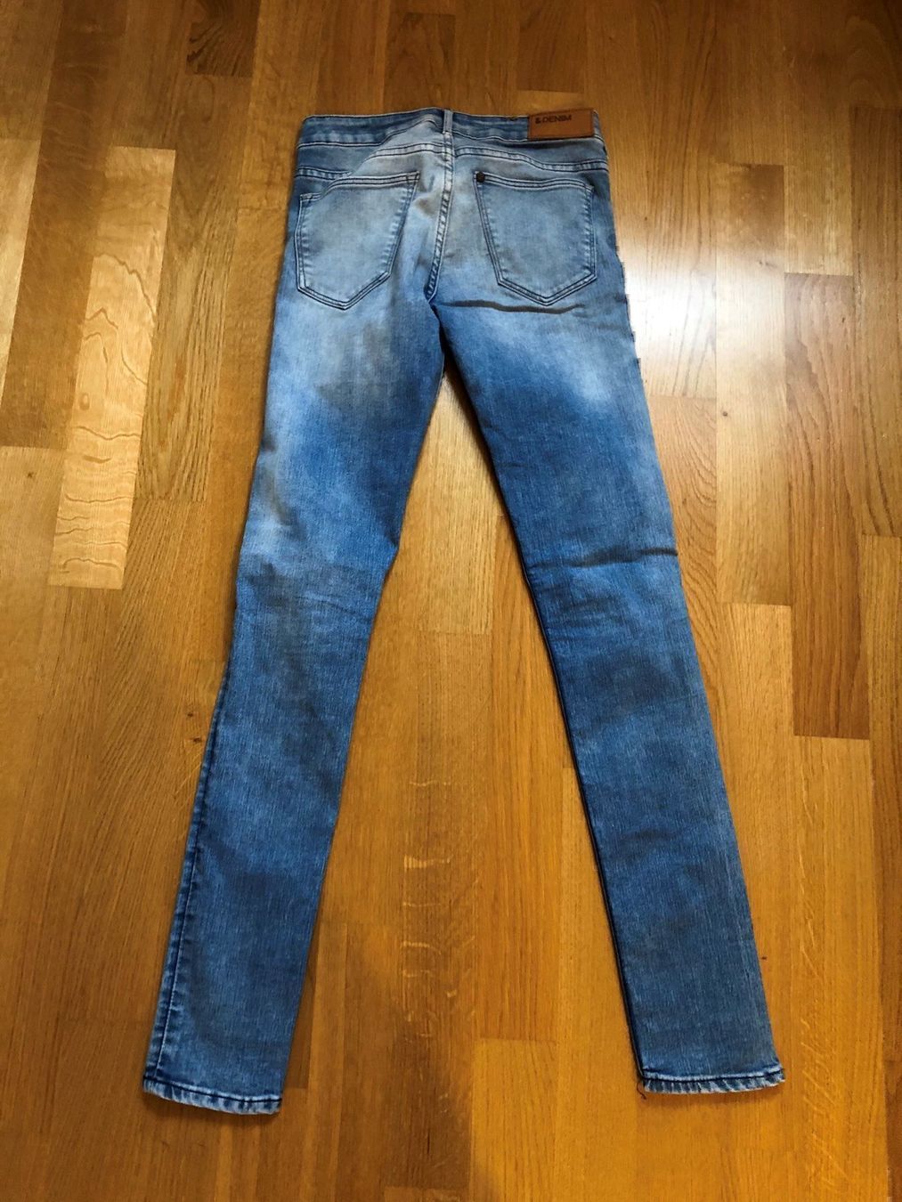 Jeans: H&M Jeans low waist – Nuovo (secondo la descrizione) da Grenchen venduto da iagiag 1