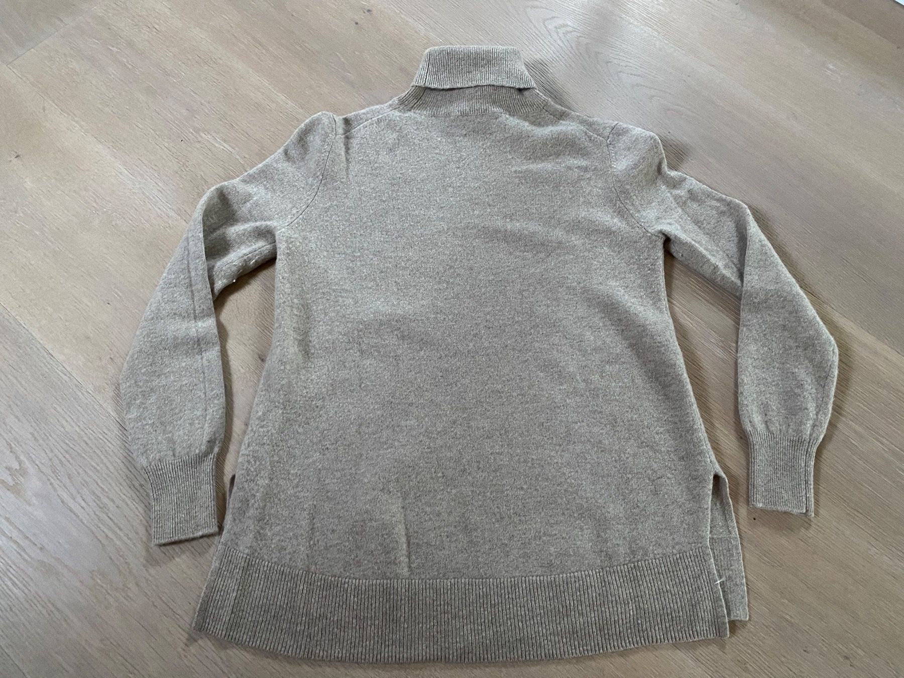 Massimo Dutti Maglioni & Felpe: Beiger Rollkragenpullover aus Kaschmirwolle Grösse S – Usato da Winkel venduto da Flyhy2020 3