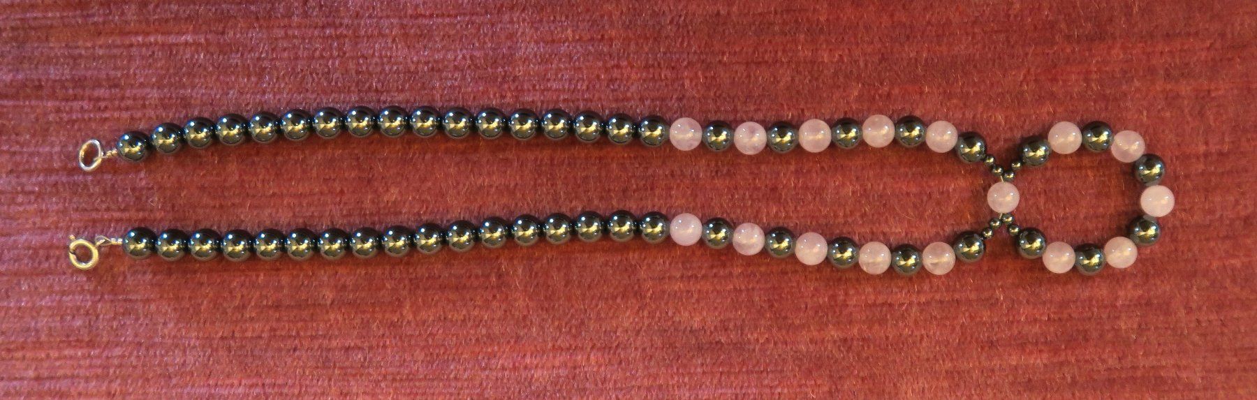 Catenine: Perlenkette Hämatit/Rosenquarz – Usato da Brittnau venduto da marlenestone 3