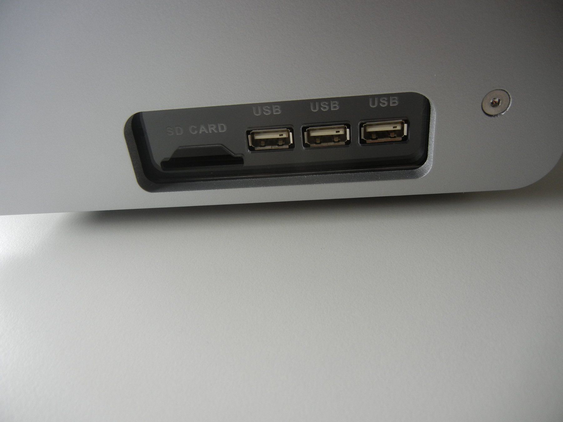Ketron Lettore multimediale & Streamer: Ketron Lounge Multimedia Player mit SSD 240GB – Nuovo (secondo la descrizione) da Langendorf venduto da sonntag10 2