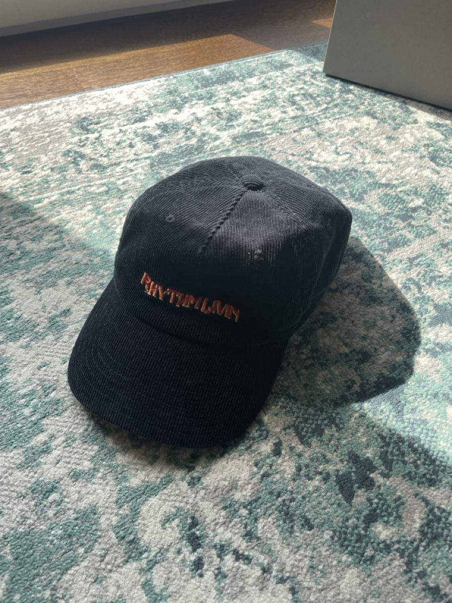 Autres vêtements & accessoires: Schwarze Cord Cap Rhythm. – D'occasion à Adliswil par sel_s6cw