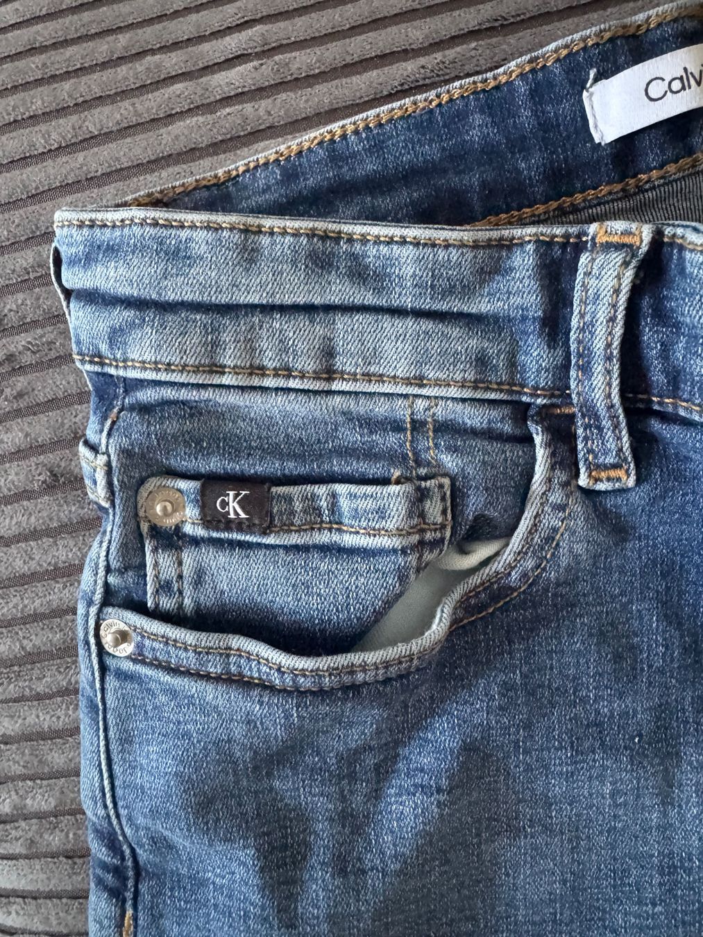 Calvin Klein Jeans: Short Calvin Klein Jeans 10 ans – Usato da Chatelaine venduto da lae_7h8n 2