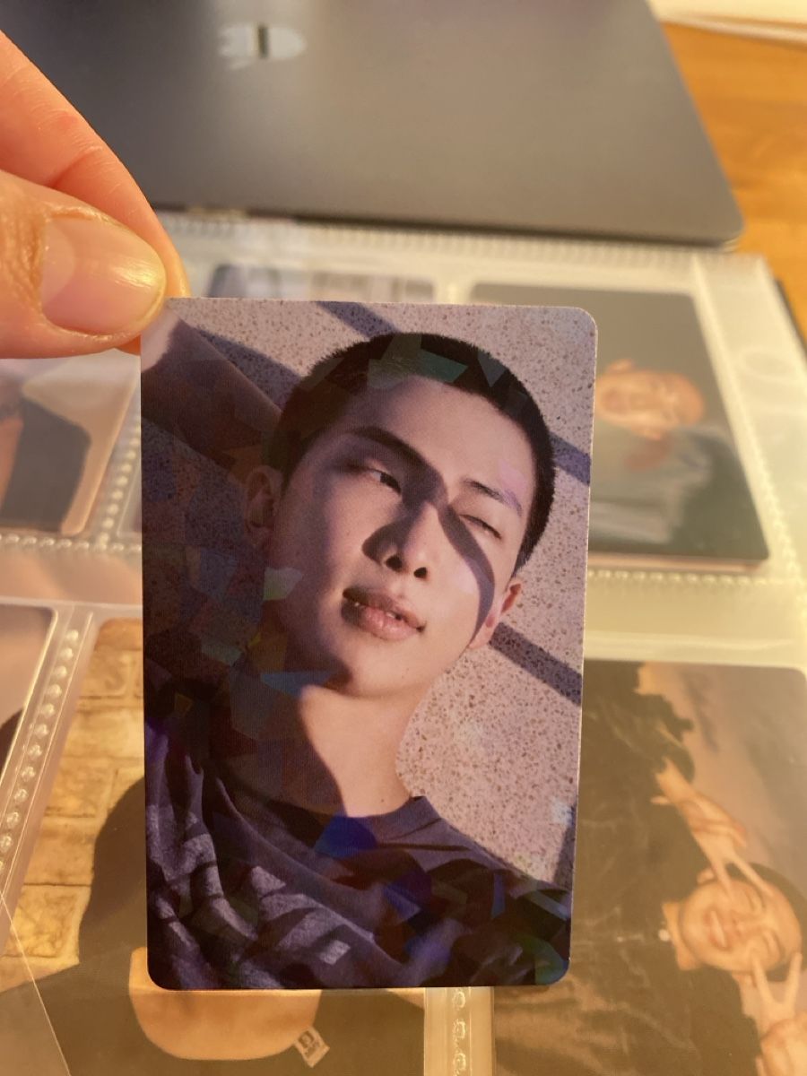 Sammelbilder & Trading cards: BTS RM Right Place, Wrong Person – Neu und originalverpackt aus Pieterlen von Mondbuchzauber_rkive 2