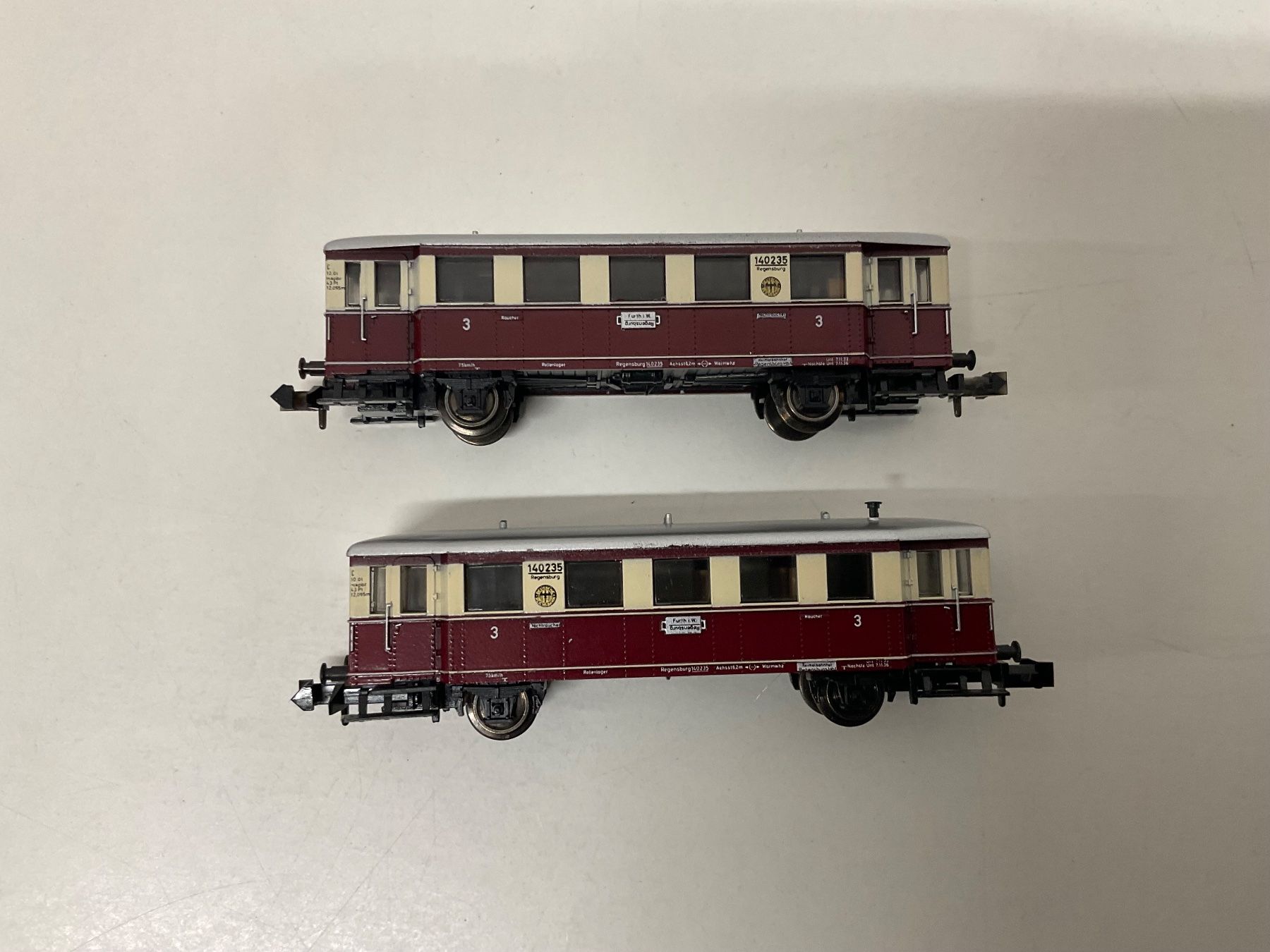 Arnold Modellini di ferrovie: Arnold oder Minitrix , zwei DR Wagen, Bespielt ohne Verp. – Usato da Chur venduto da Chur75 4