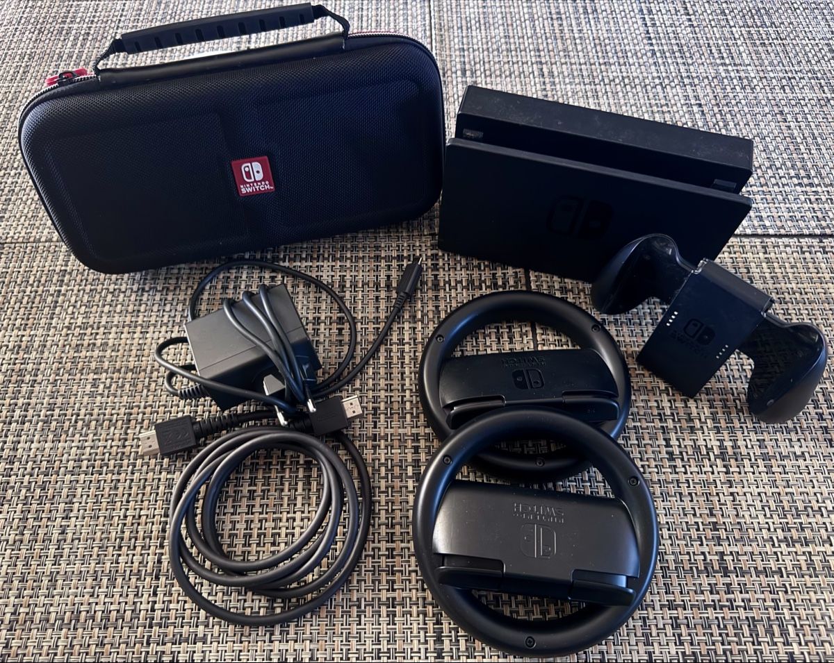 Nintendo Konsolen: Nintendo Switch V2 Mario Kart Set – Gebraucht aus Stein AG von ellenacleofea 4